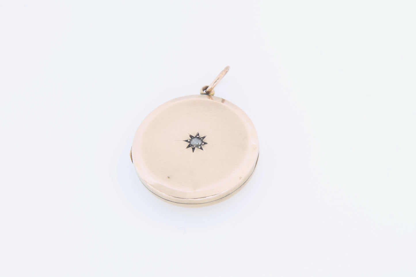 15ct-back-front-diamond-locket