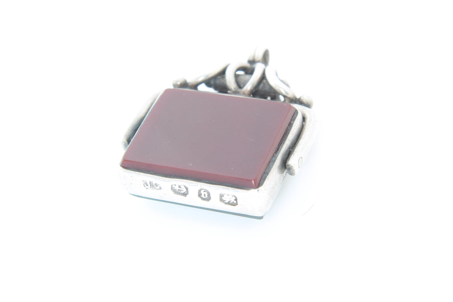 silver-bloodstone-fob