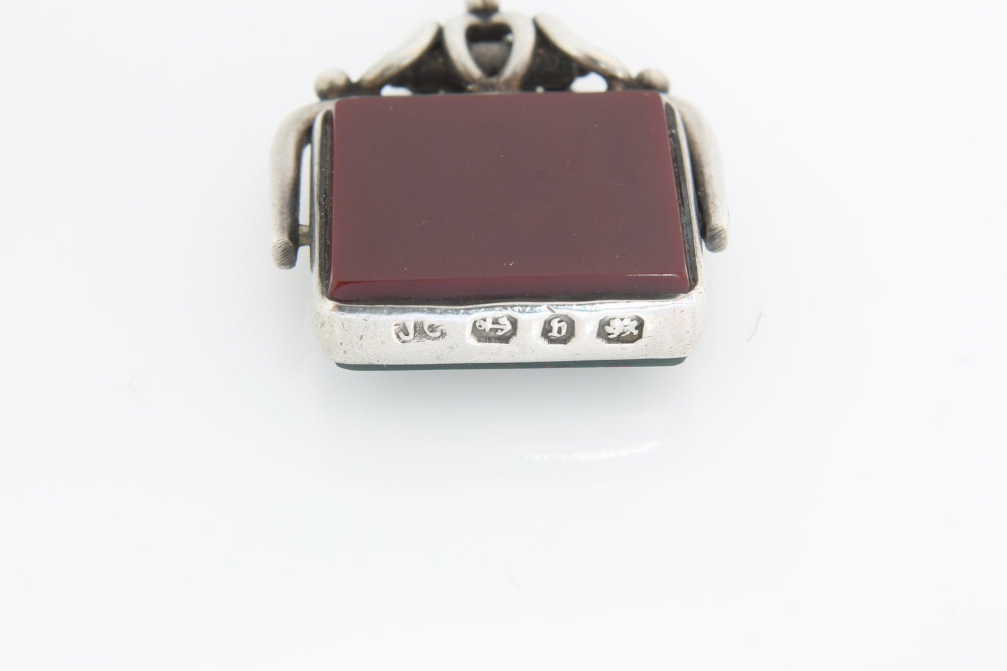 silver-bloodstone-fob