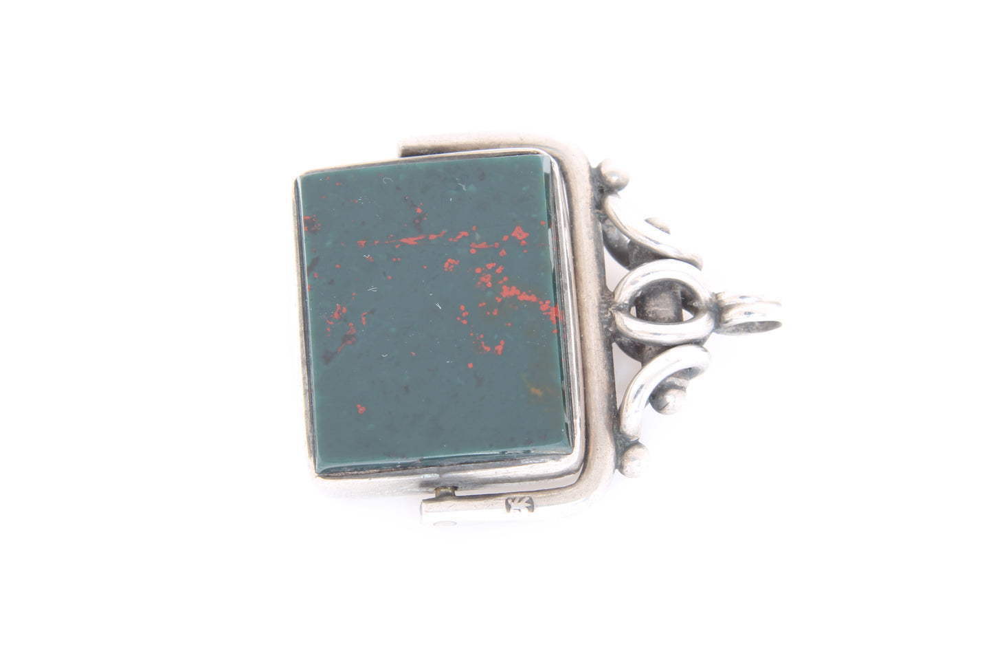 silver-bloodstone-fob