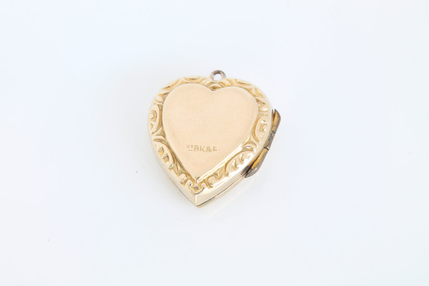 9ct-gold-back-front-heart-locket