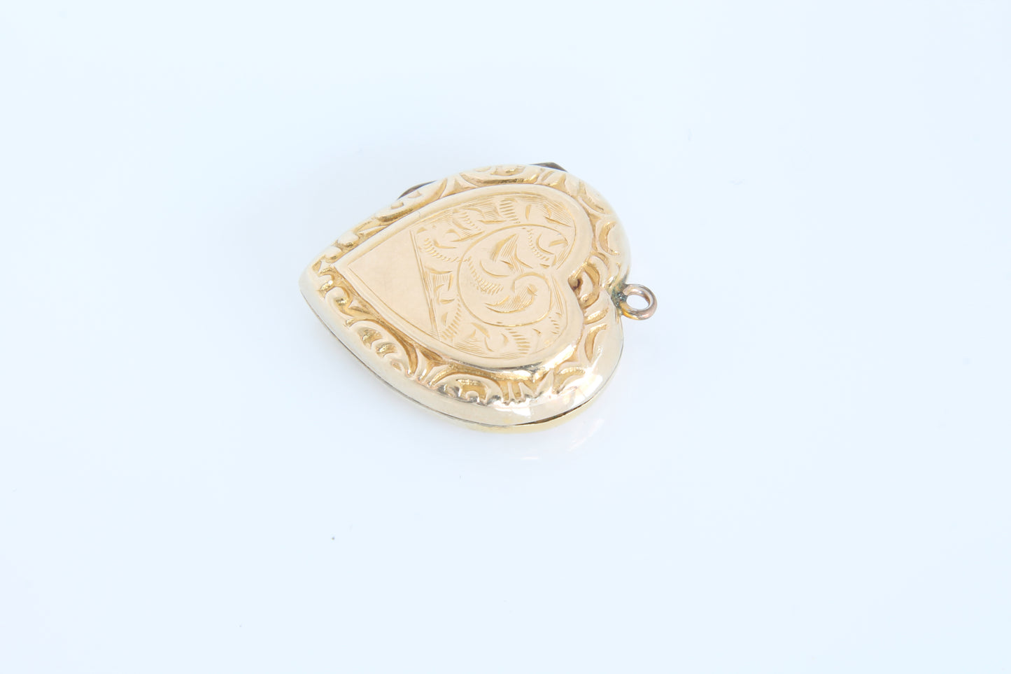9ct-gold-back-front-heart-locket