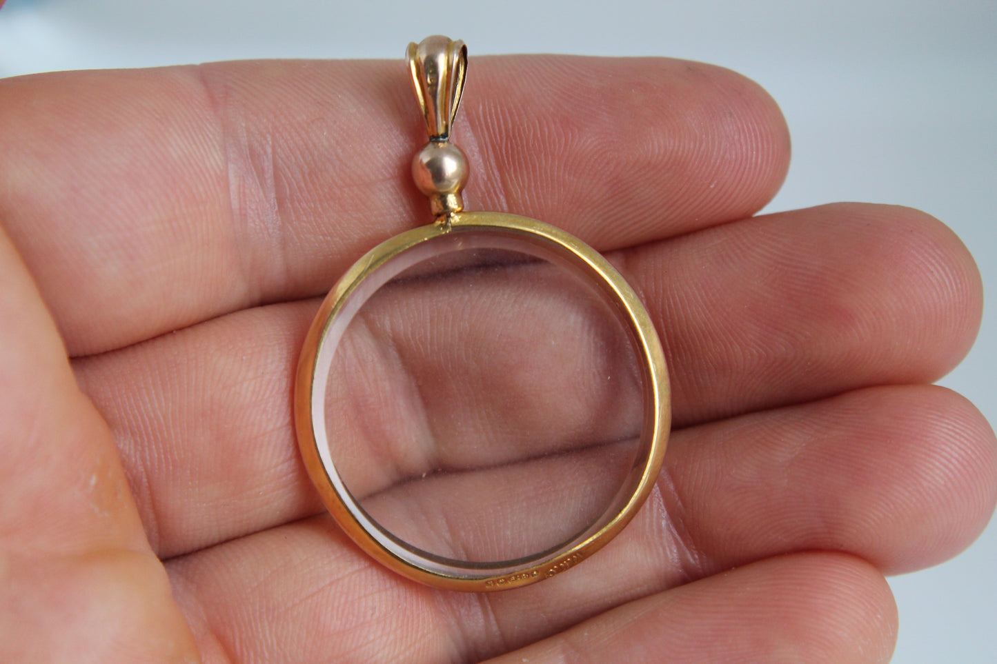 edwardian-9ct-gold-glass-locket