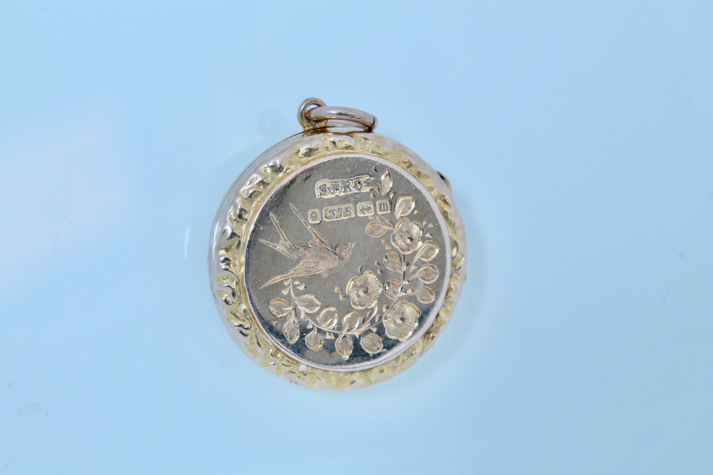 edwardian-9ct-gold-decorative-bird-locket