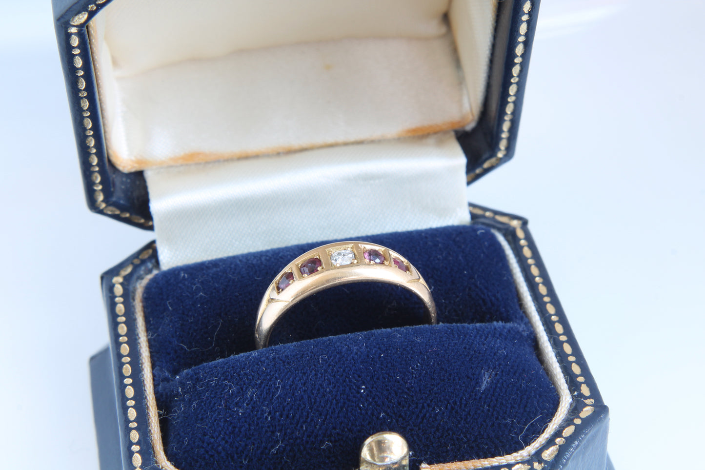 edwardian-18ct-gold-diamond-and-ruby-ring