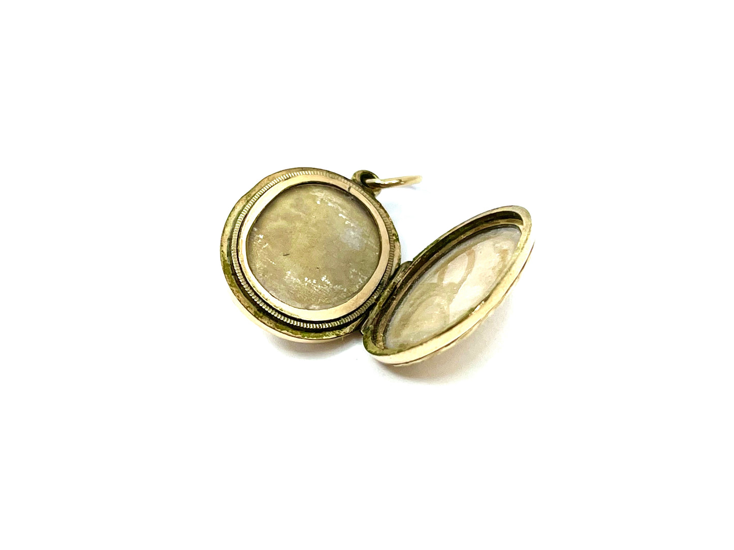 antique-victorian-9ct-gold-locket-c-1880