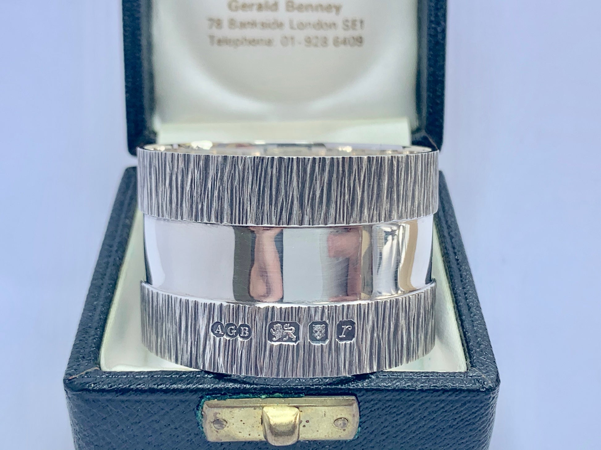 gerald-benney-solid-silver-napkin-ring