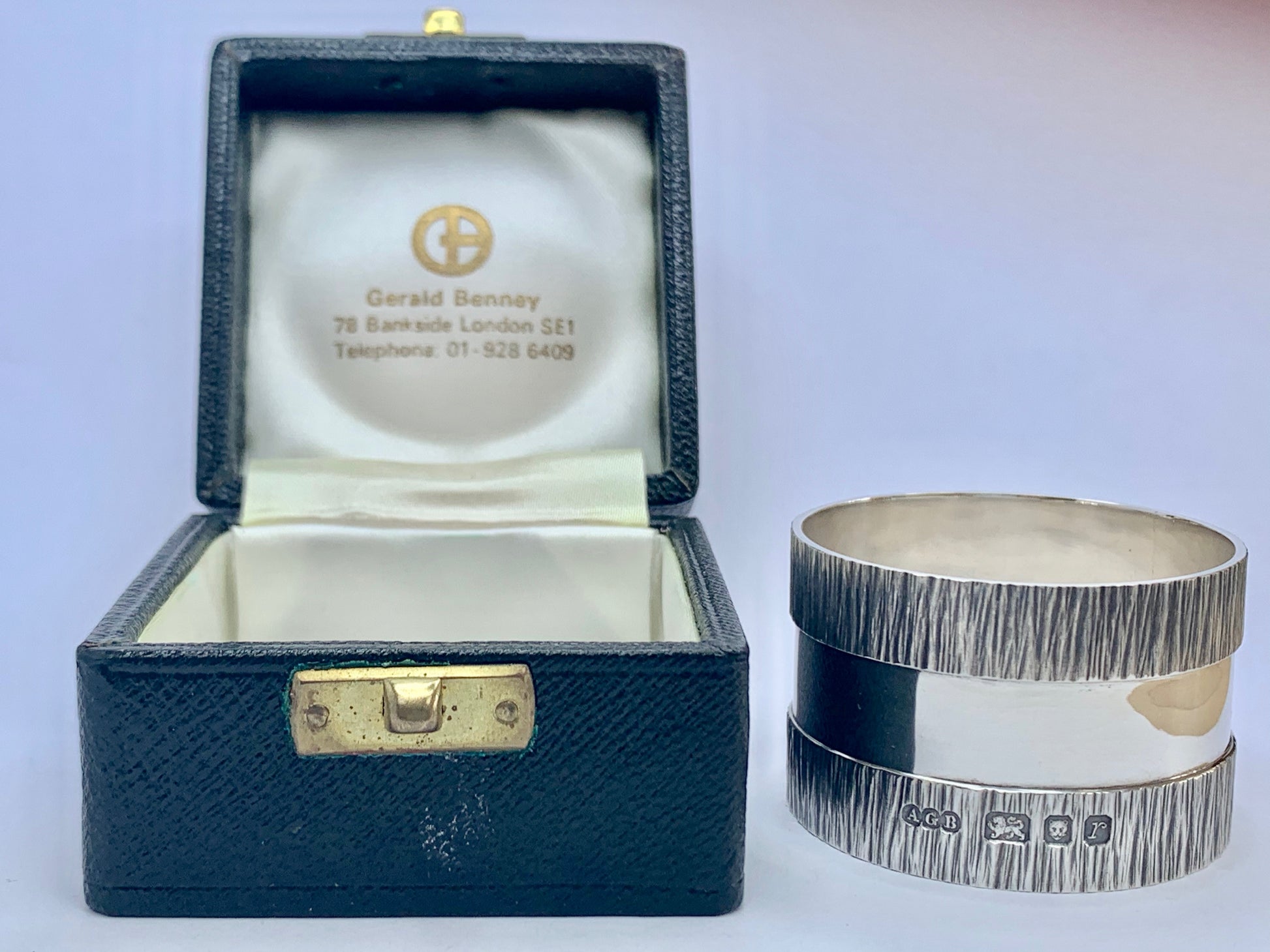 gerald-benney-solid-silver-napkin-ring