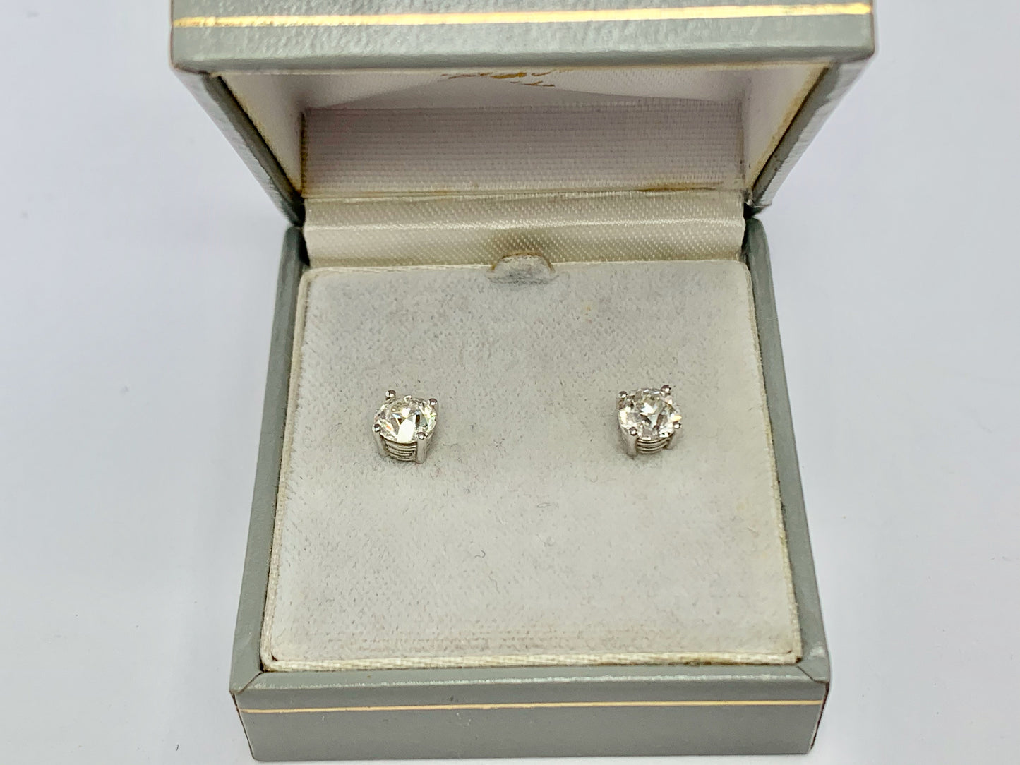 earring