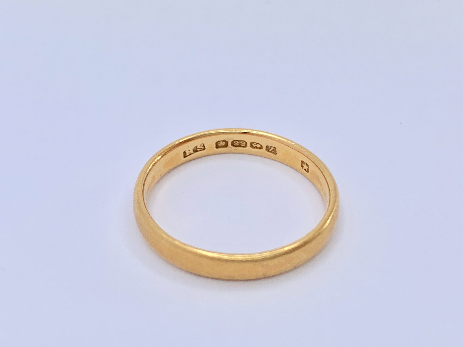 22ct-antique-gold-wedding-band