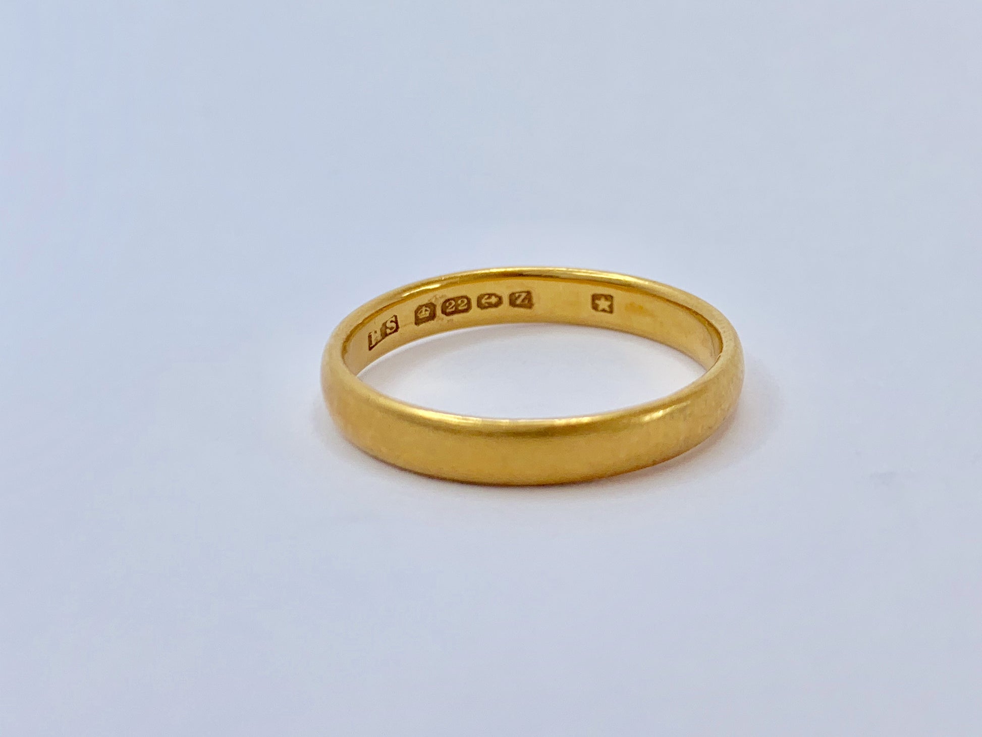 22ct-antique-gold-wedding-band