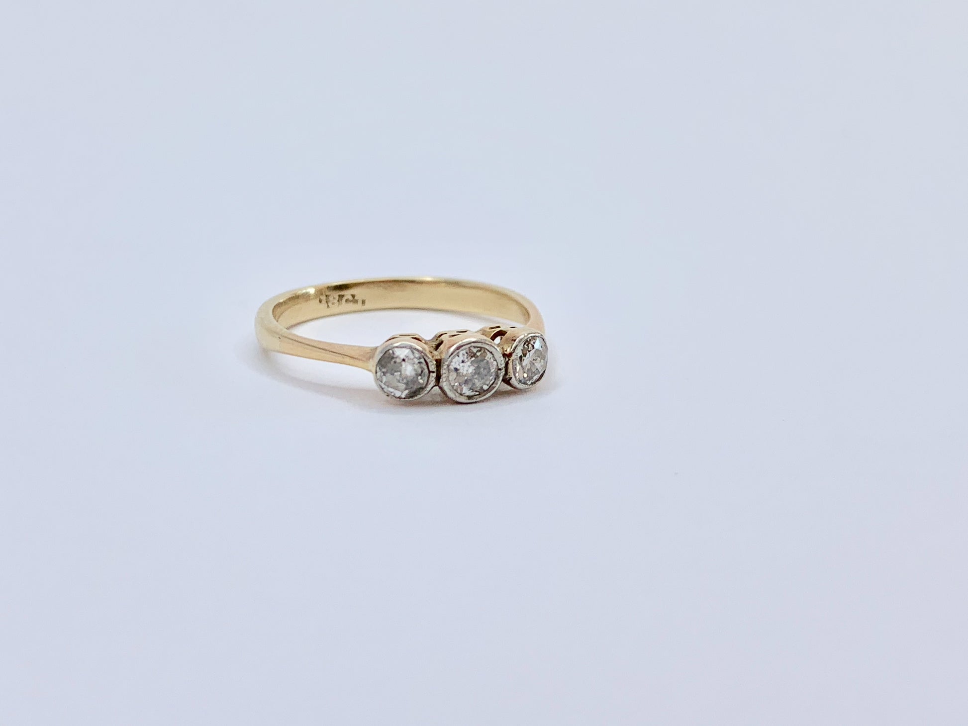 edwardian-18ct-gold-diamond-engagement-ring