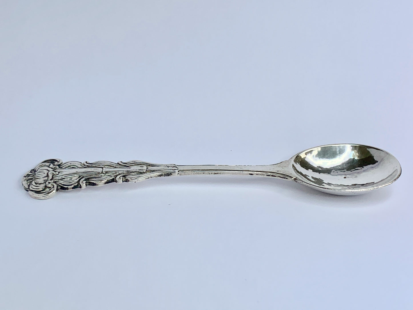 omar-ramsden-spoon