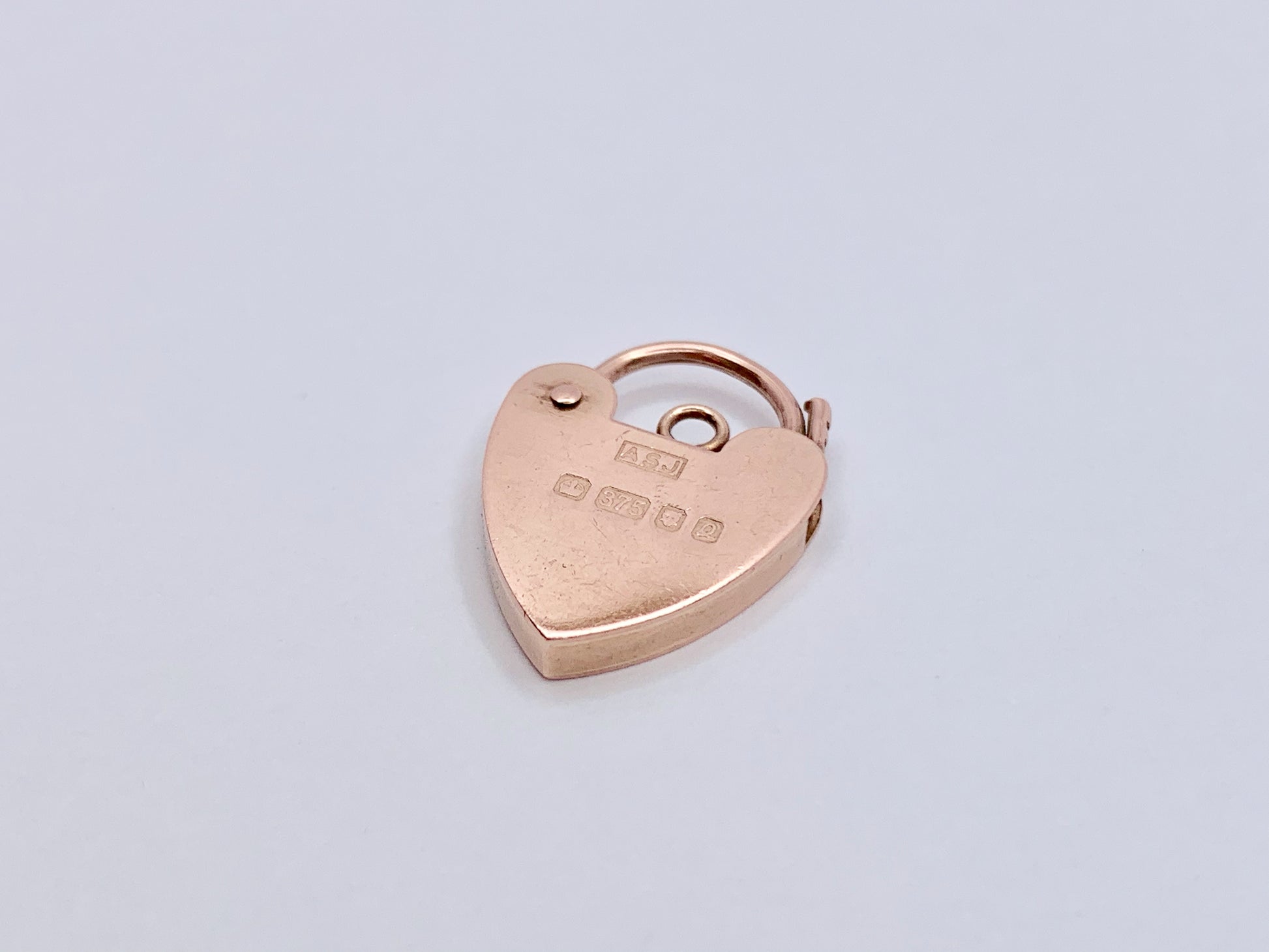 9ct-gold-heart-lock-charm