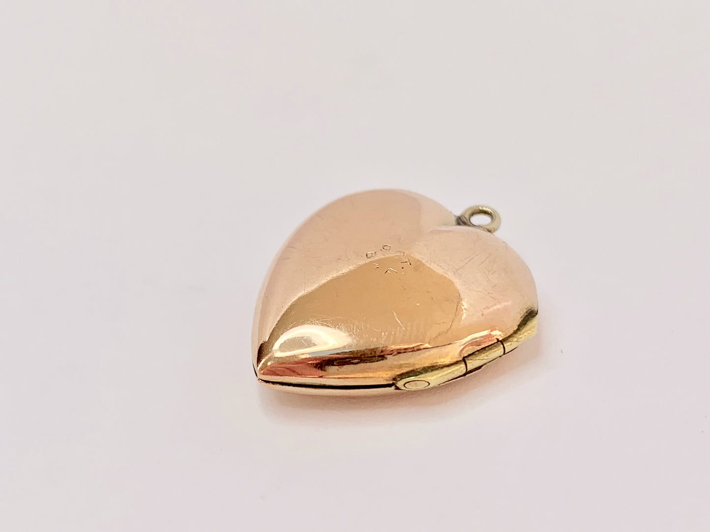 9ct-antique-art-deco-heart-locket
