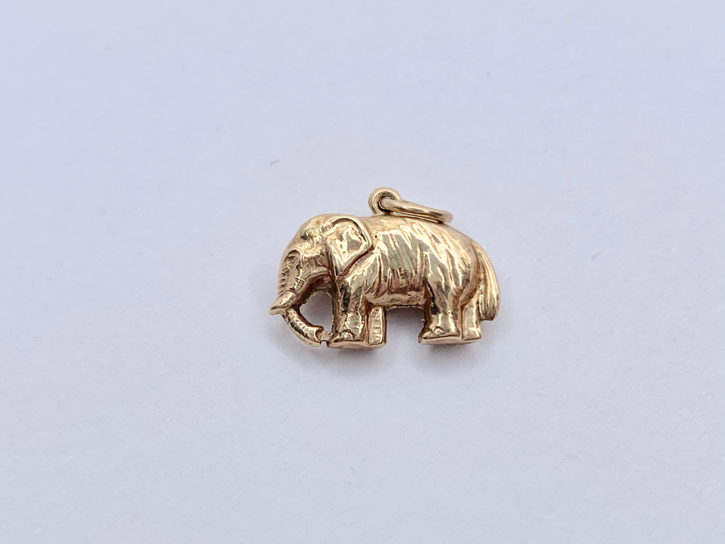 vintage-9ct-gold-elephant-charm