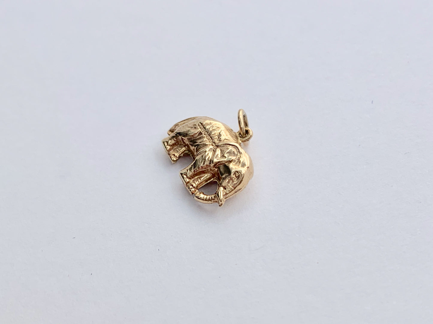 vintage-9ct-gold-elephant-charm