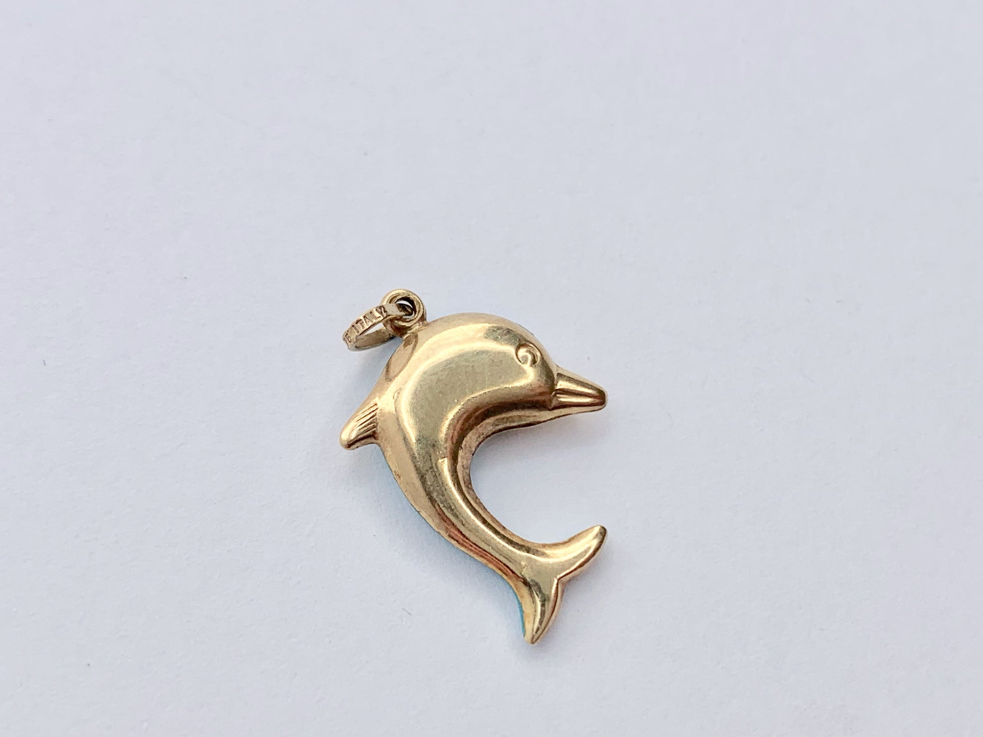 vintage-9ct-gold-dolphin-charm