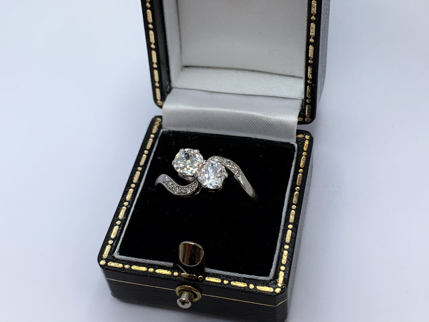 antique-art-deco-platinum-diamond-ring-1ct