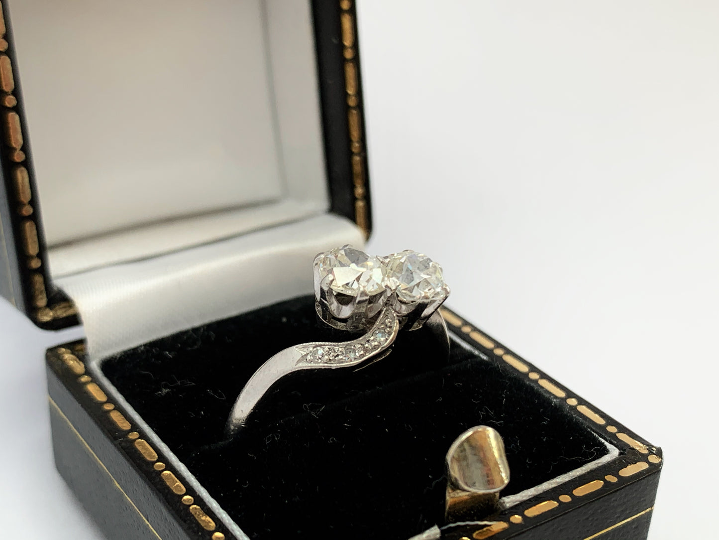 antique-art-deco-platinum-diamond-ring-1ct