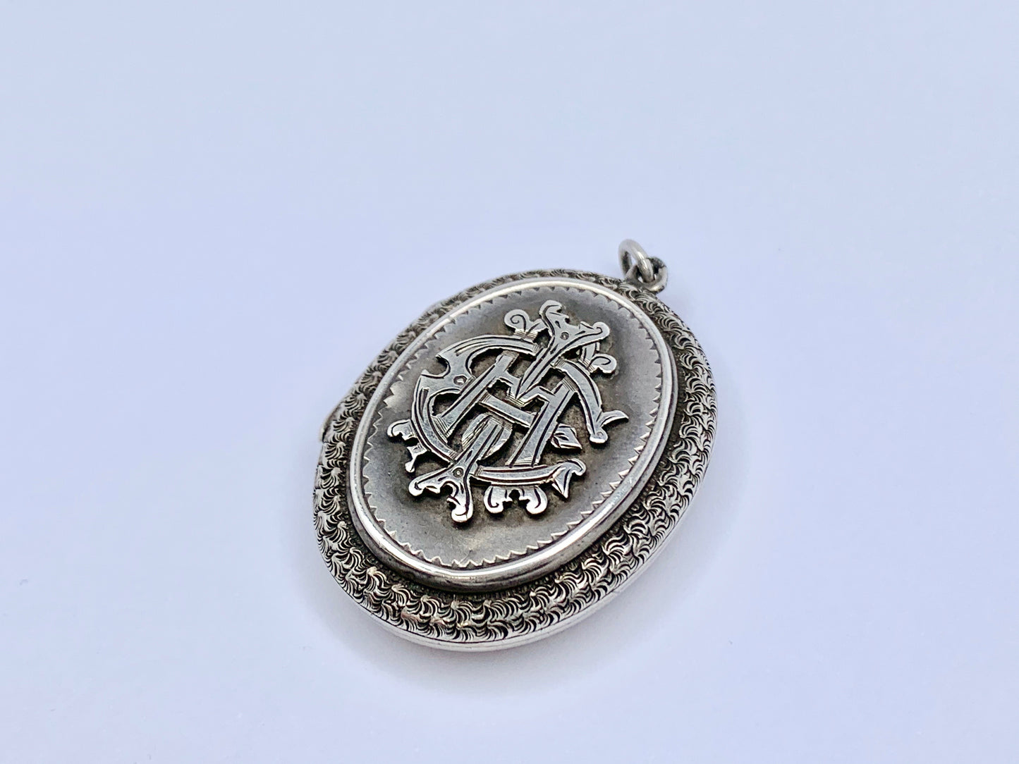 victorian-silver-amity-eternity-infinity-locket