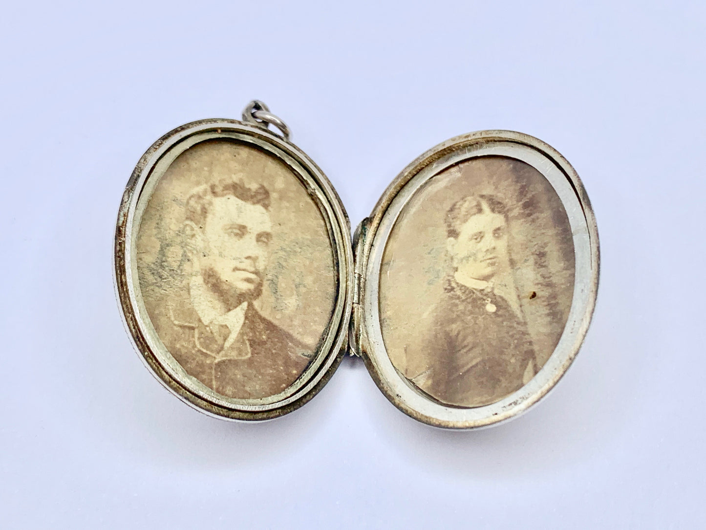 victorian-silver-amity-eternity-infinity-locket