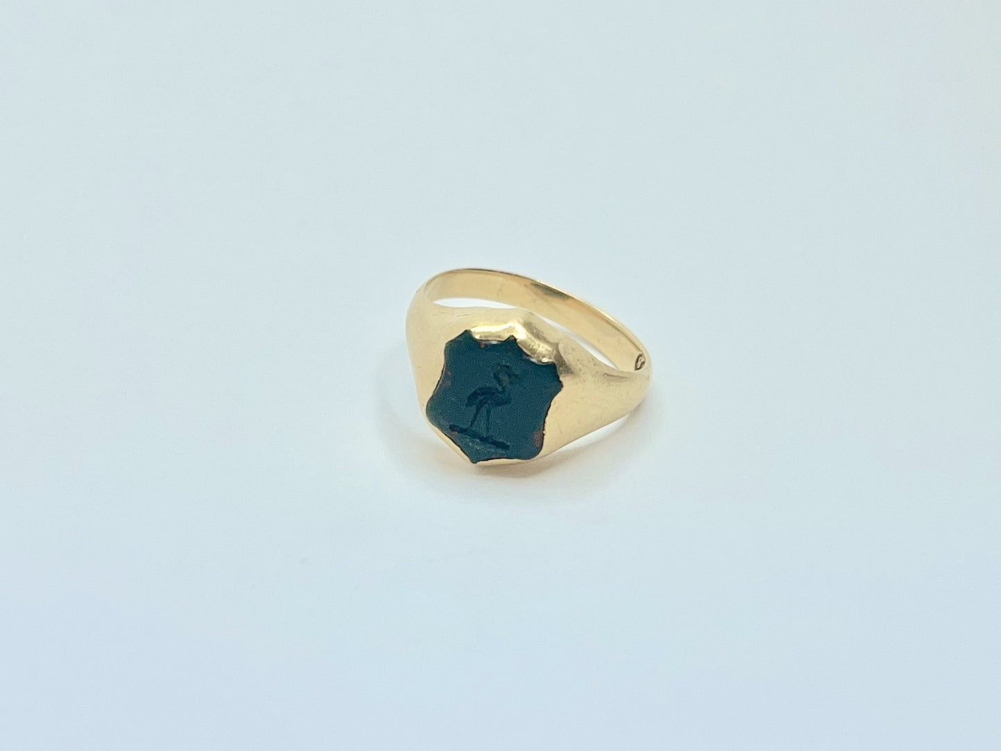 antique-18ct-gold-bloodstone-signet-ring