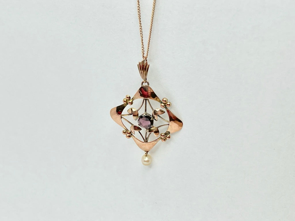 edwardian-9ct-gold-necklace-and-pendant-1