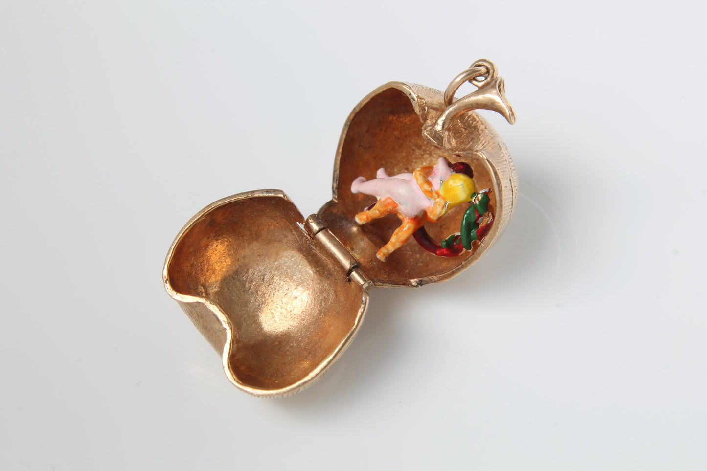 vintage-9ct-gold-apple-adam-and-eve-charm