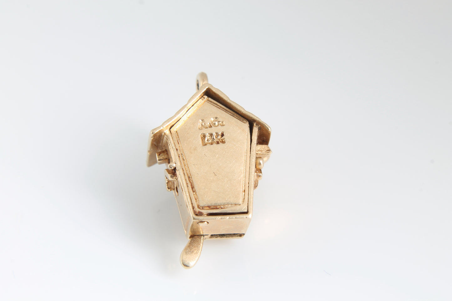 vintage-gold-cuckoo-clock-charm-14ct