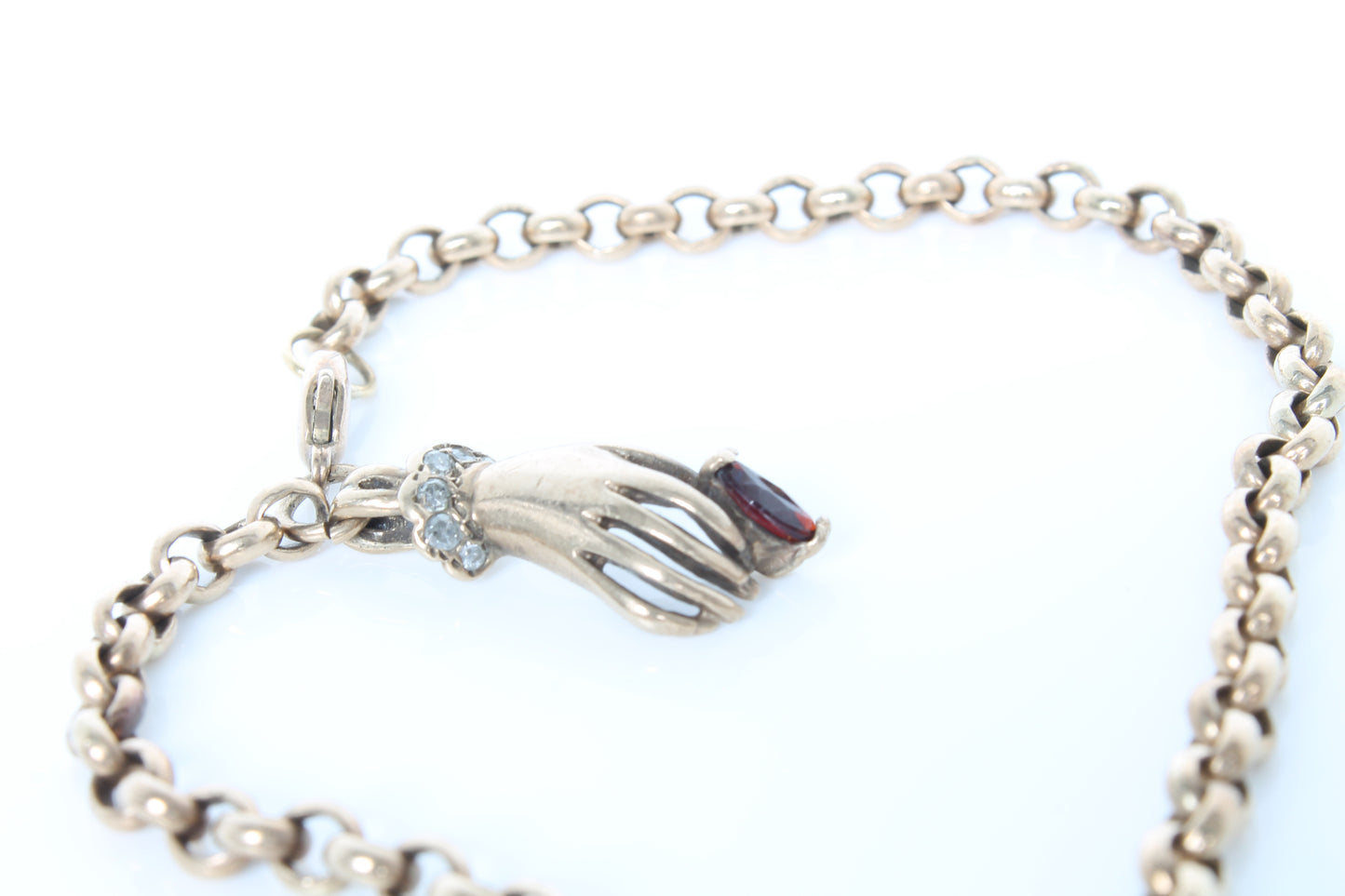 vintage-9ct-gold-bracelet-with-georgian-style-hand