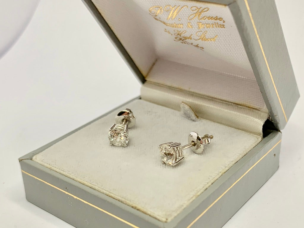 earring