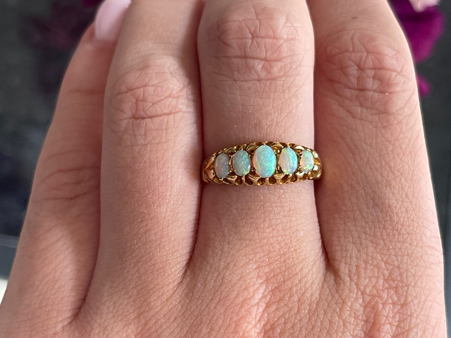 antique-victorian-18ct-gold-opal-ring