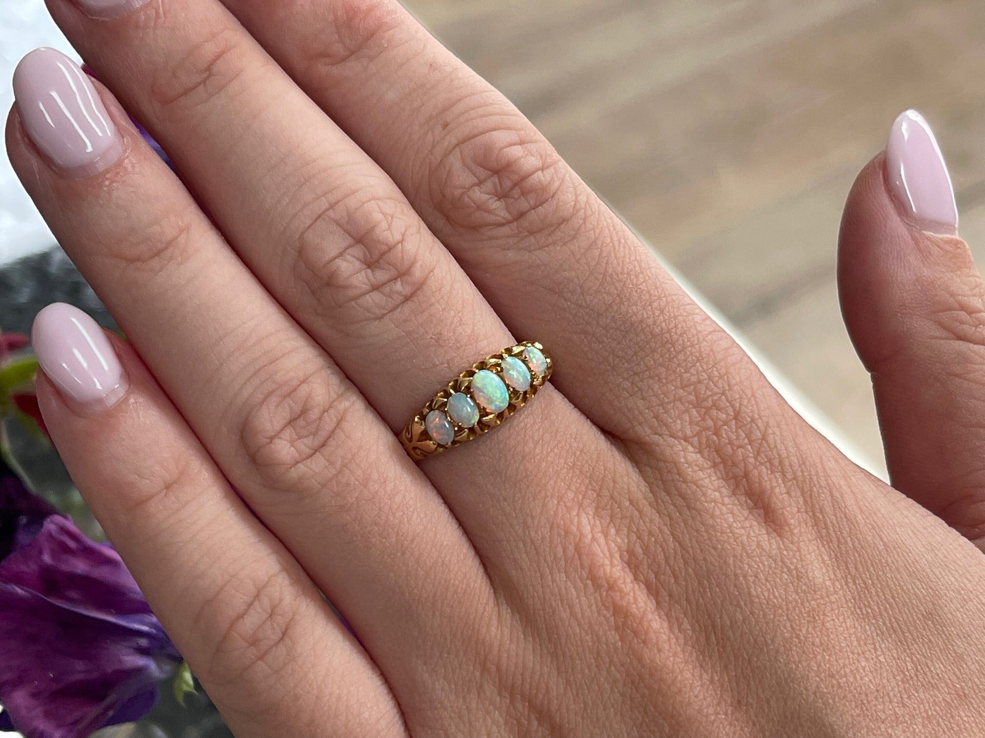 antique-victorian-18ct-gold-opal-ring