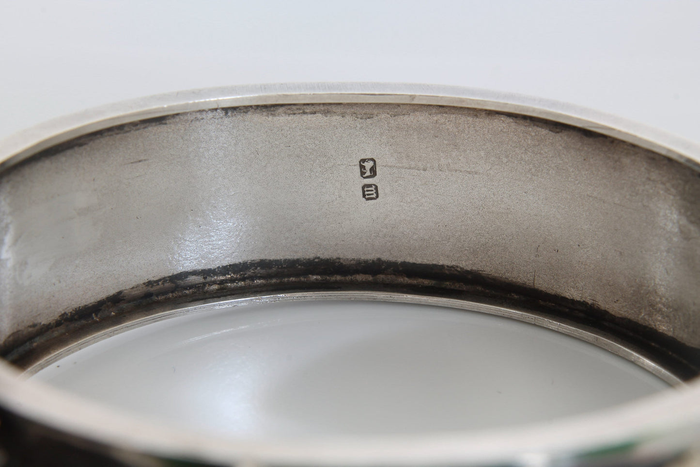 antique-victorian-decorative-silver-buckle-bangle