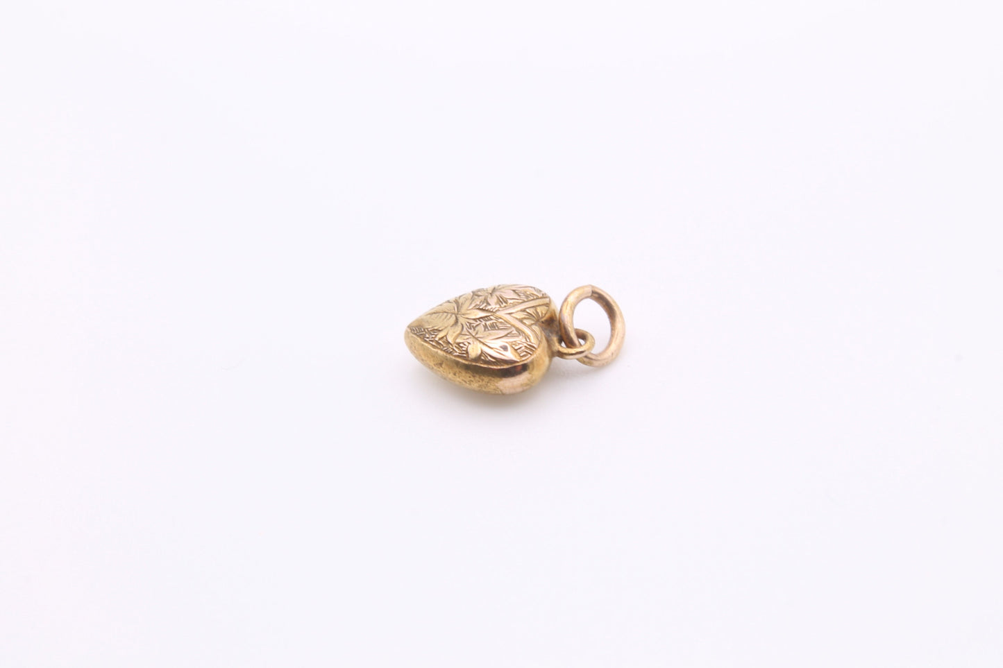 antique-victorian-15ct-gold-engraved-heart-charm-pendant