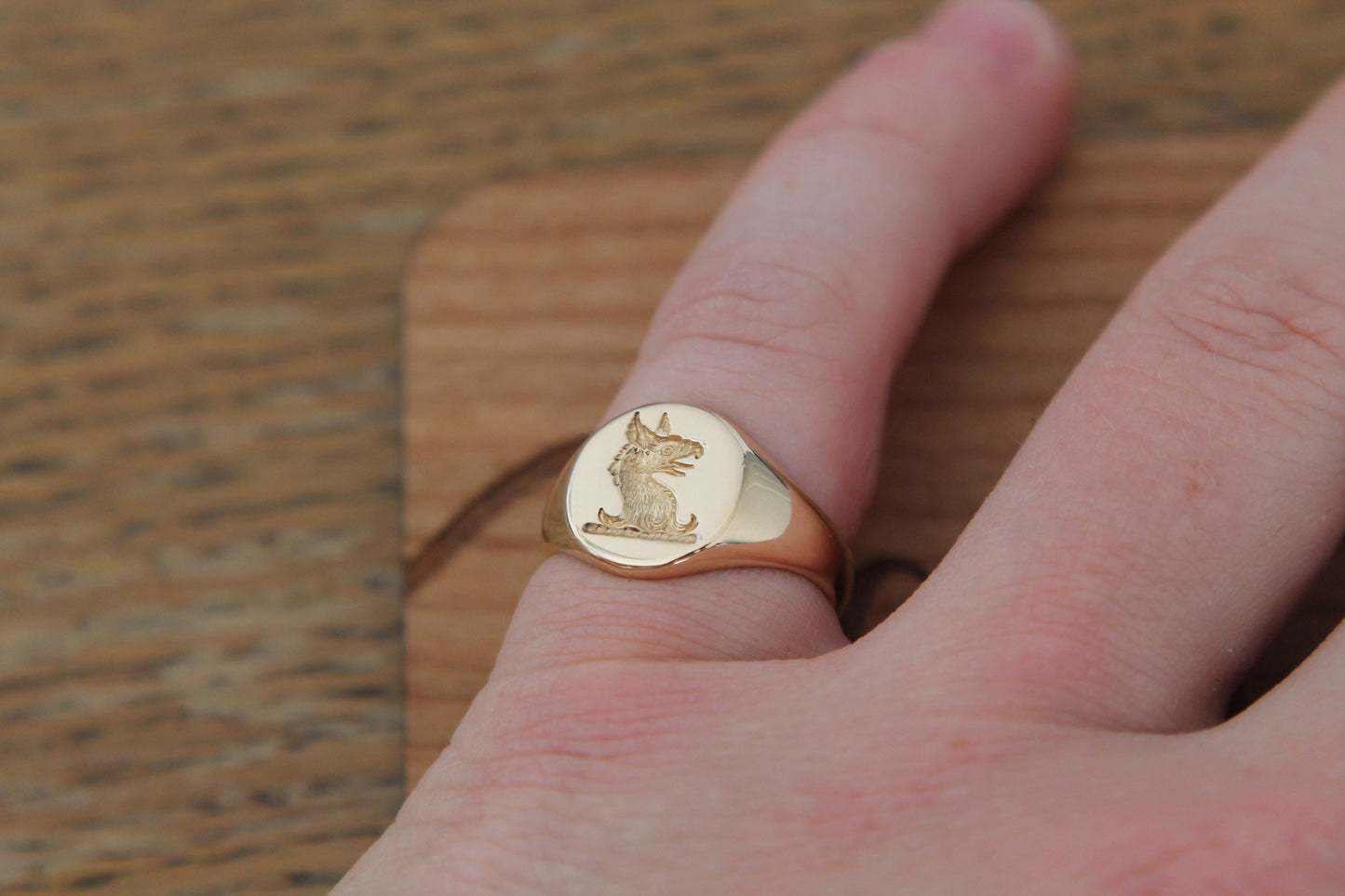 antique-18ct-rose-gold-intaglio-signet-ring-griffin-crest-1919