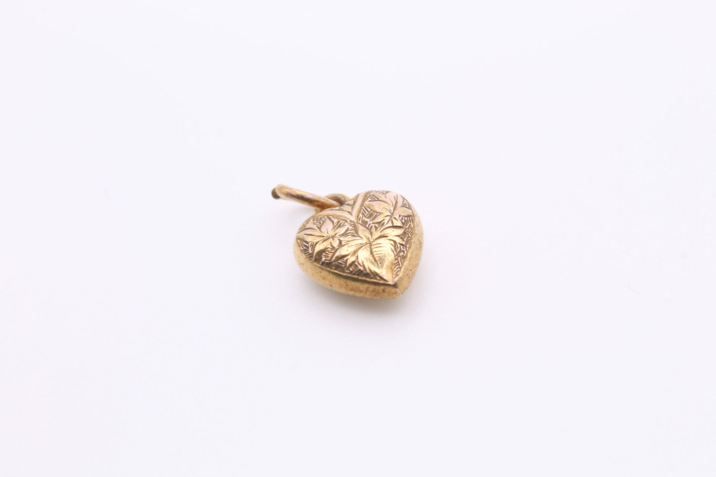 antique-victorian-15ct-gold-engraved-heart-charm-pendant