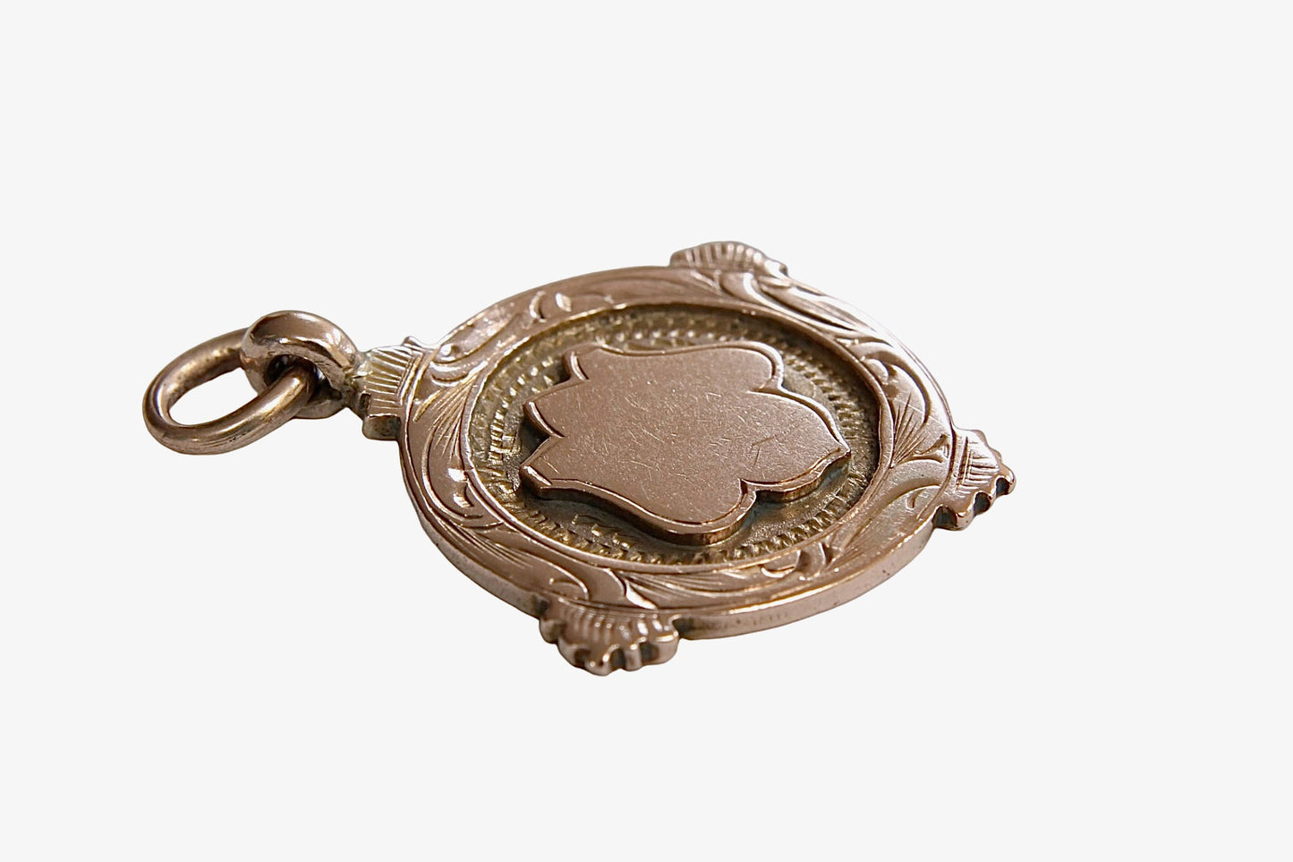 antique-9ct-gold-decorative-pendant