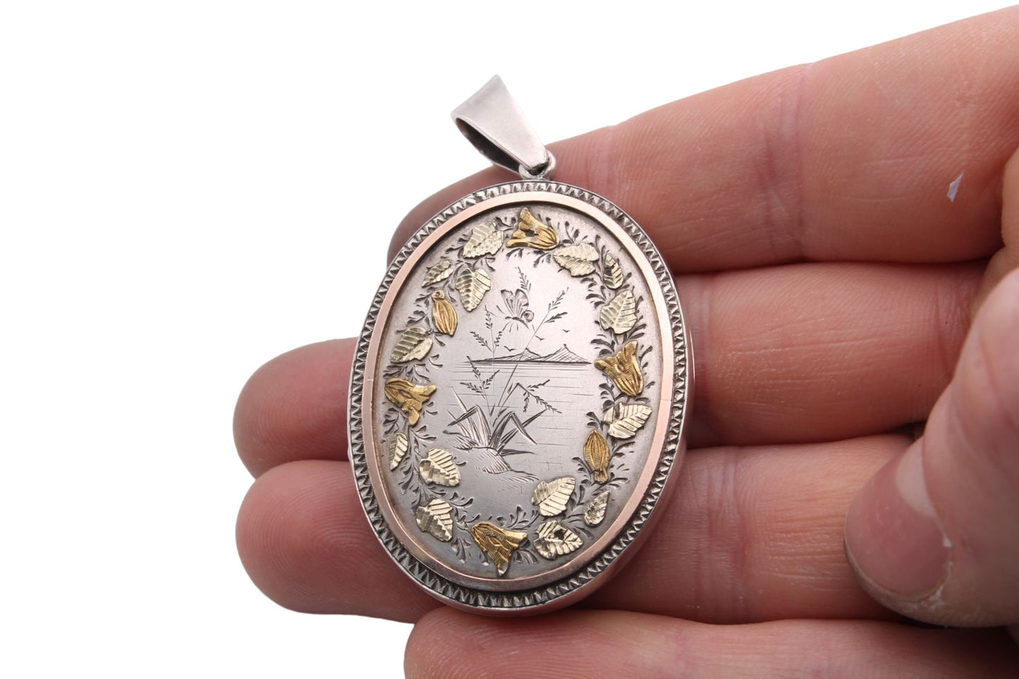 Antique-Aesthetic-Silver-And-Gold-Locket