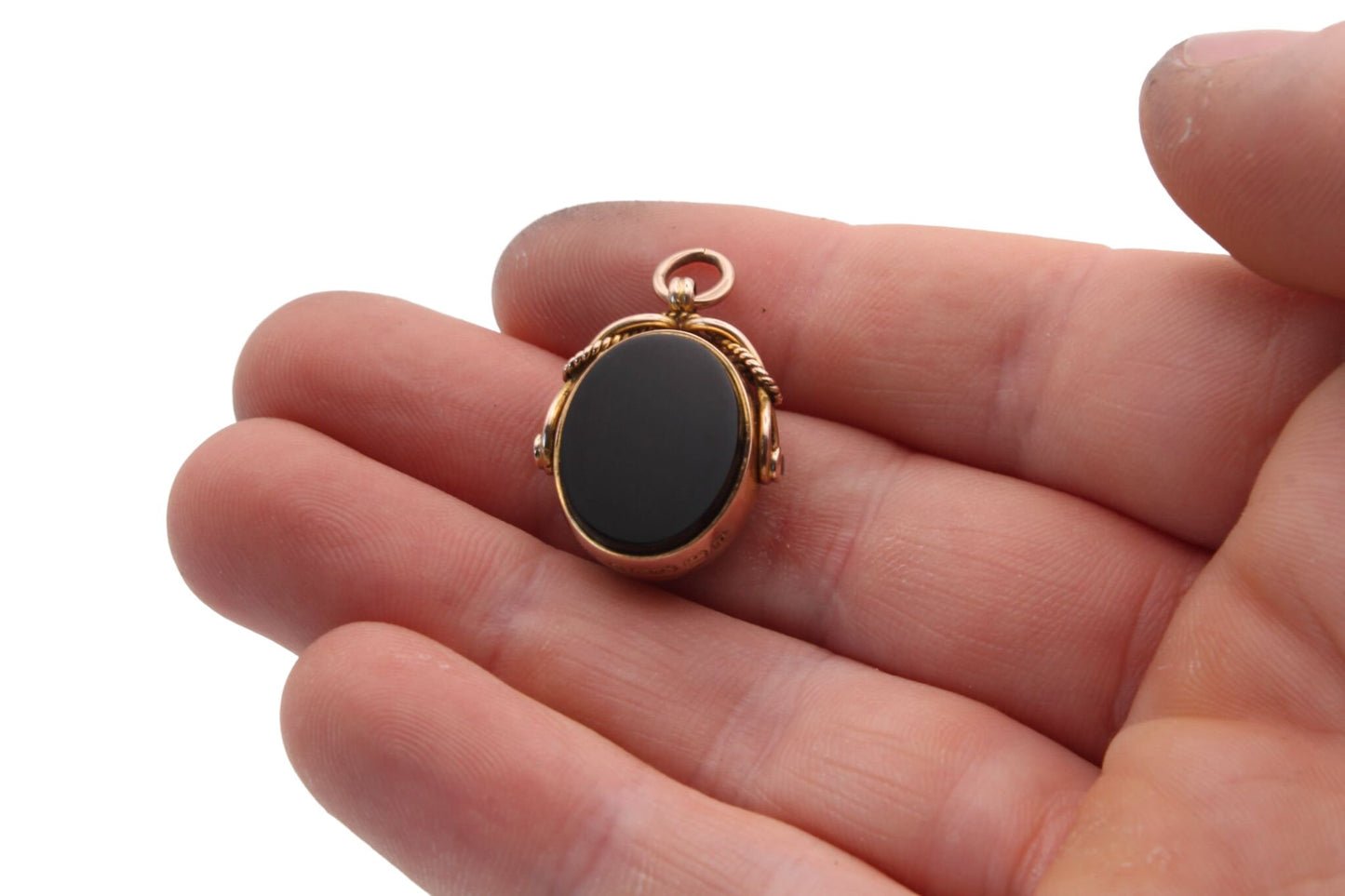 antique-9ct-gold-bloodstone-onyx-spinner-fob-pendant
