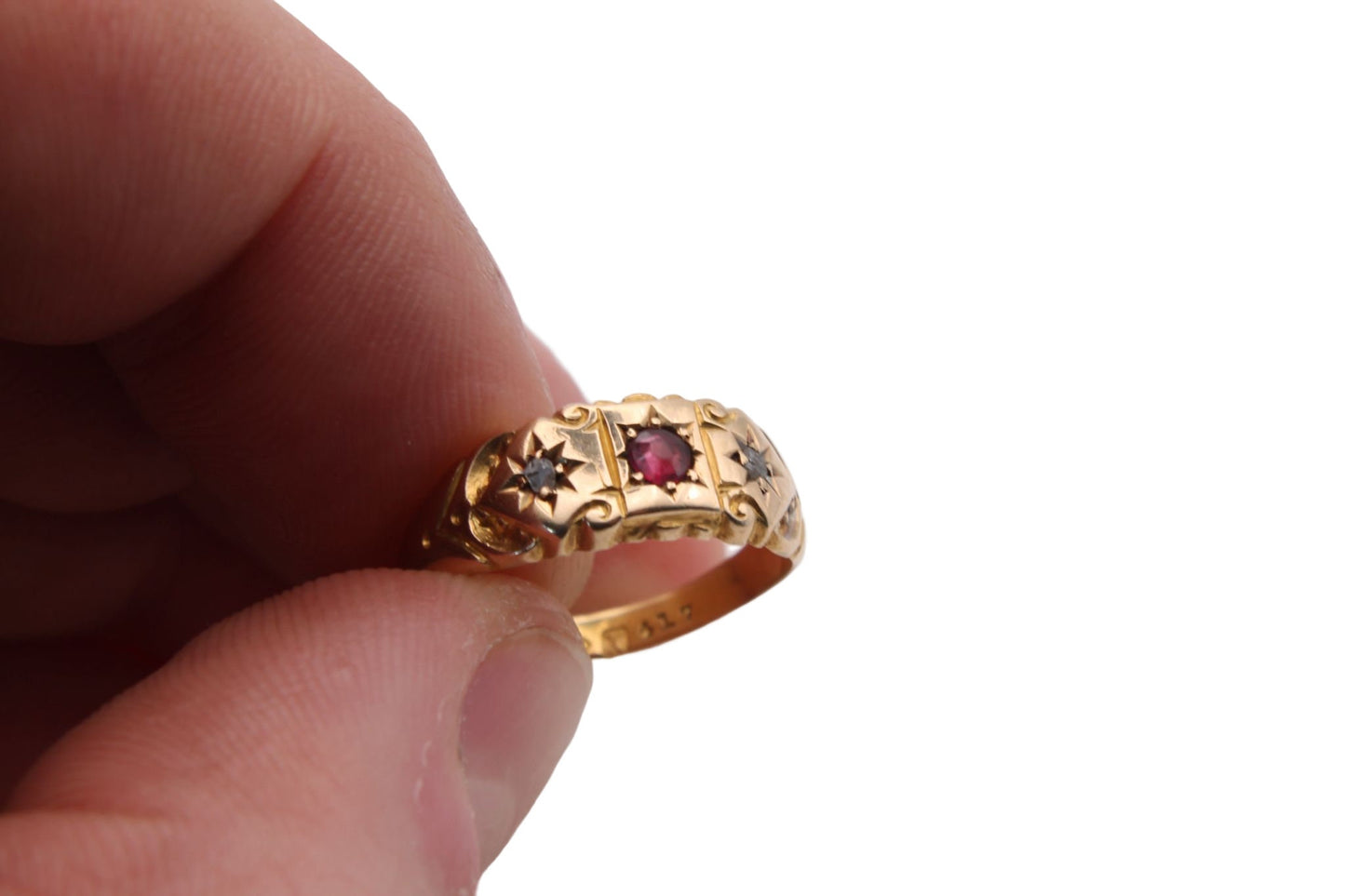 antique-18ct-gold-diamond-ruby-gypsy-ring