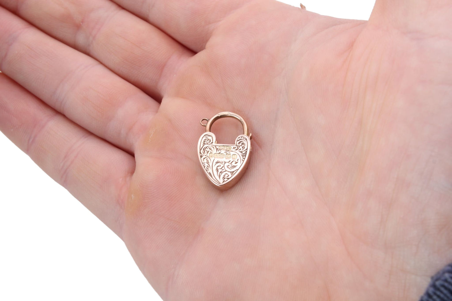 antique-9ct-rose-gold-chased-padlock-pendant