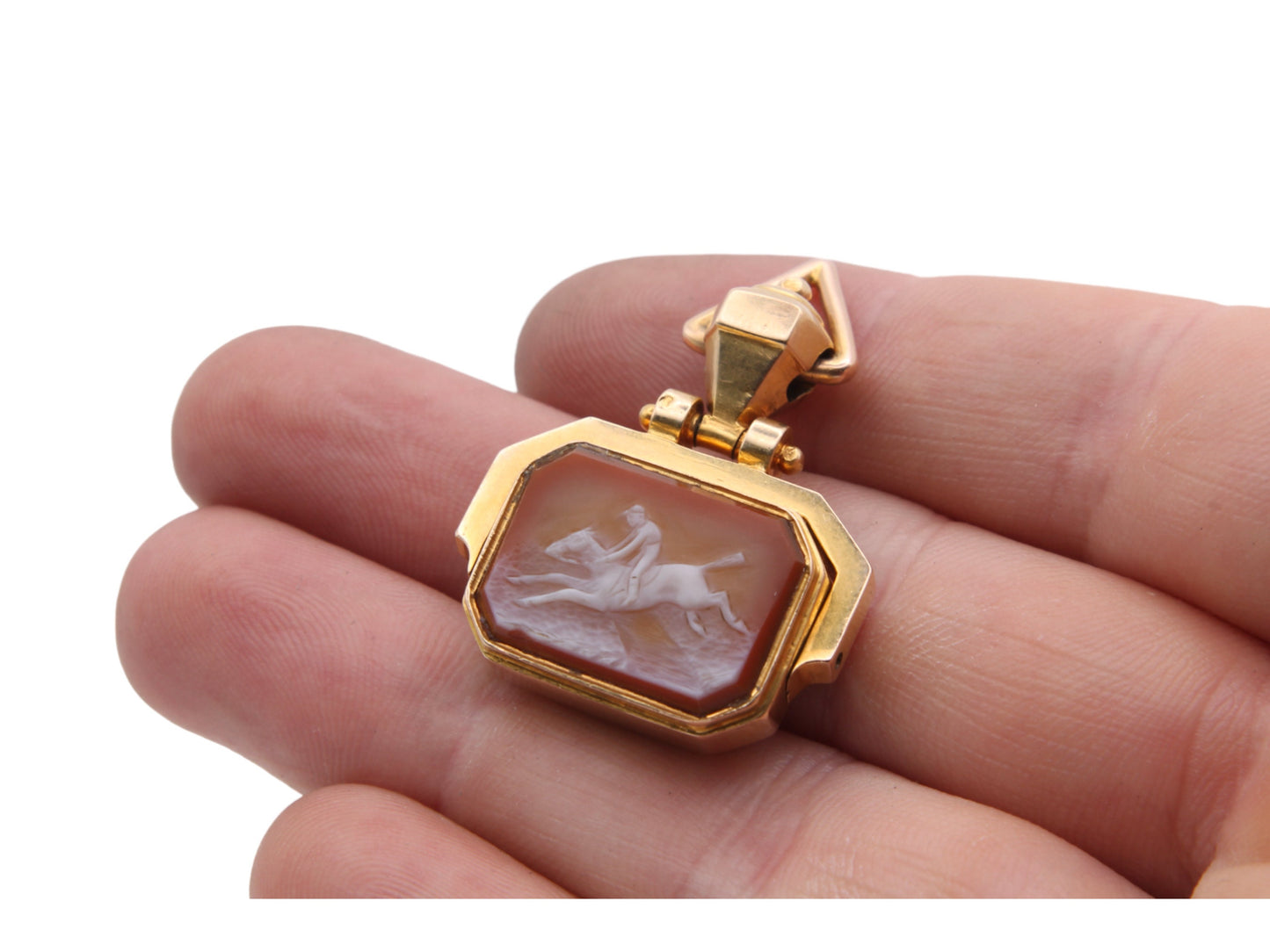 Antique 18ct Gold Horse Scene Carnelian Spinner Pendant
