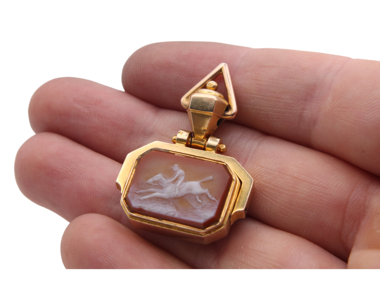 Antique 18ct Gold Horse Scene Carnelian Spinner Pendant