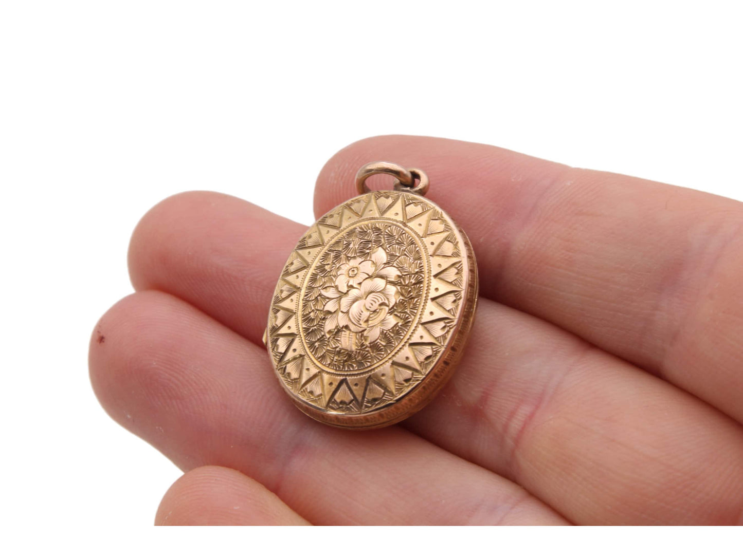 Antique 15ct Gold Forget-me-not Chased Locket