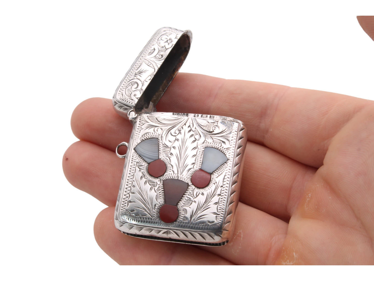 Victorian-Silver-Vesta-Case-With-Inlaid-Agate,-1901
