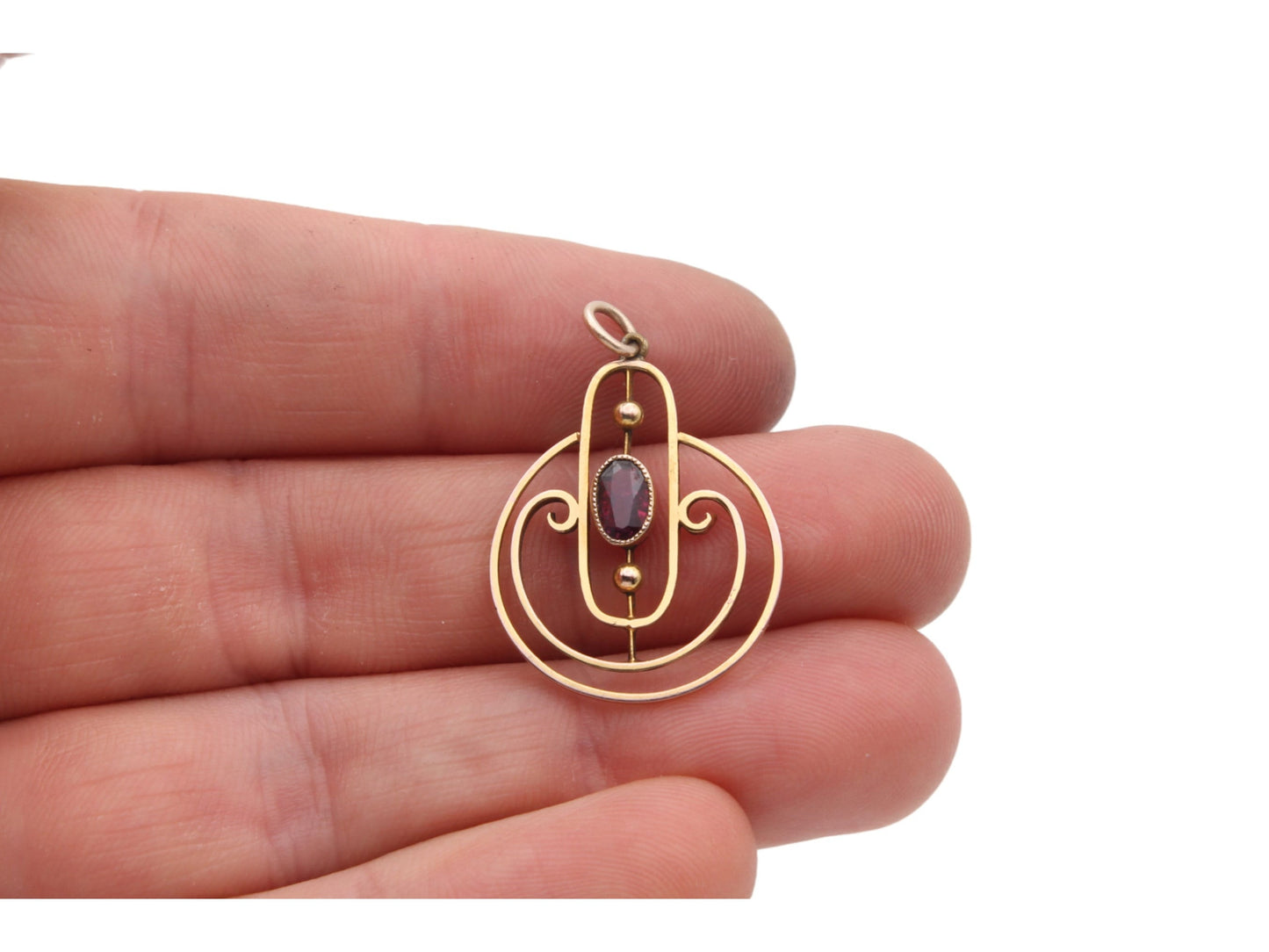Antique-Edwardian-9ct-Gold-Garnet-Pendant