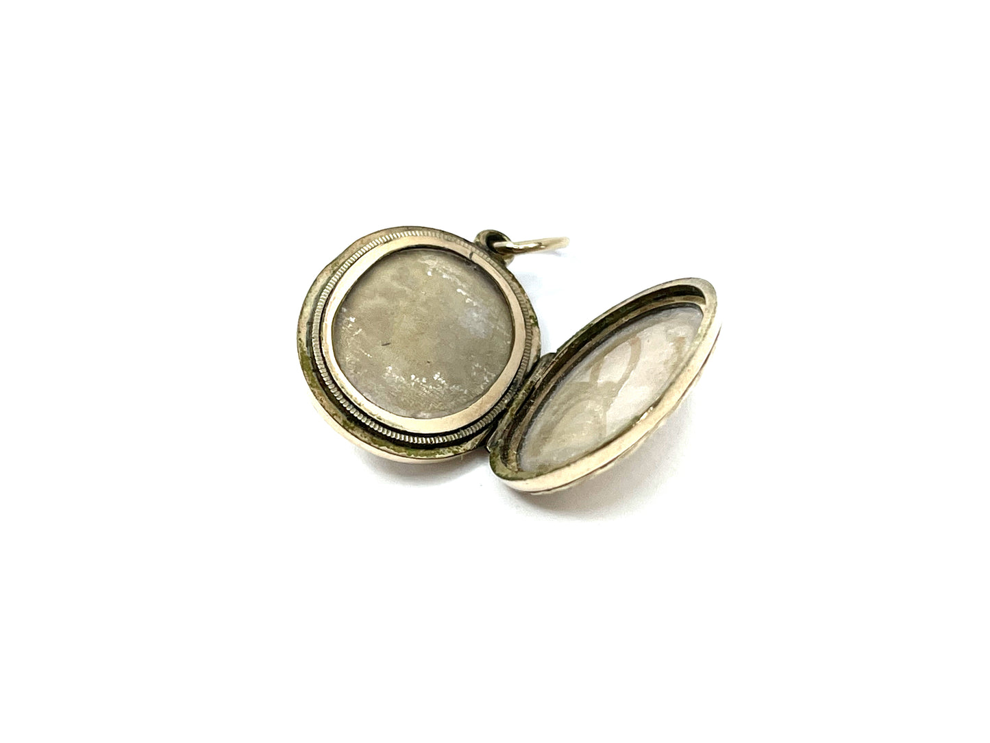 antique-victorian-9ct-gold-locket-c-1880
