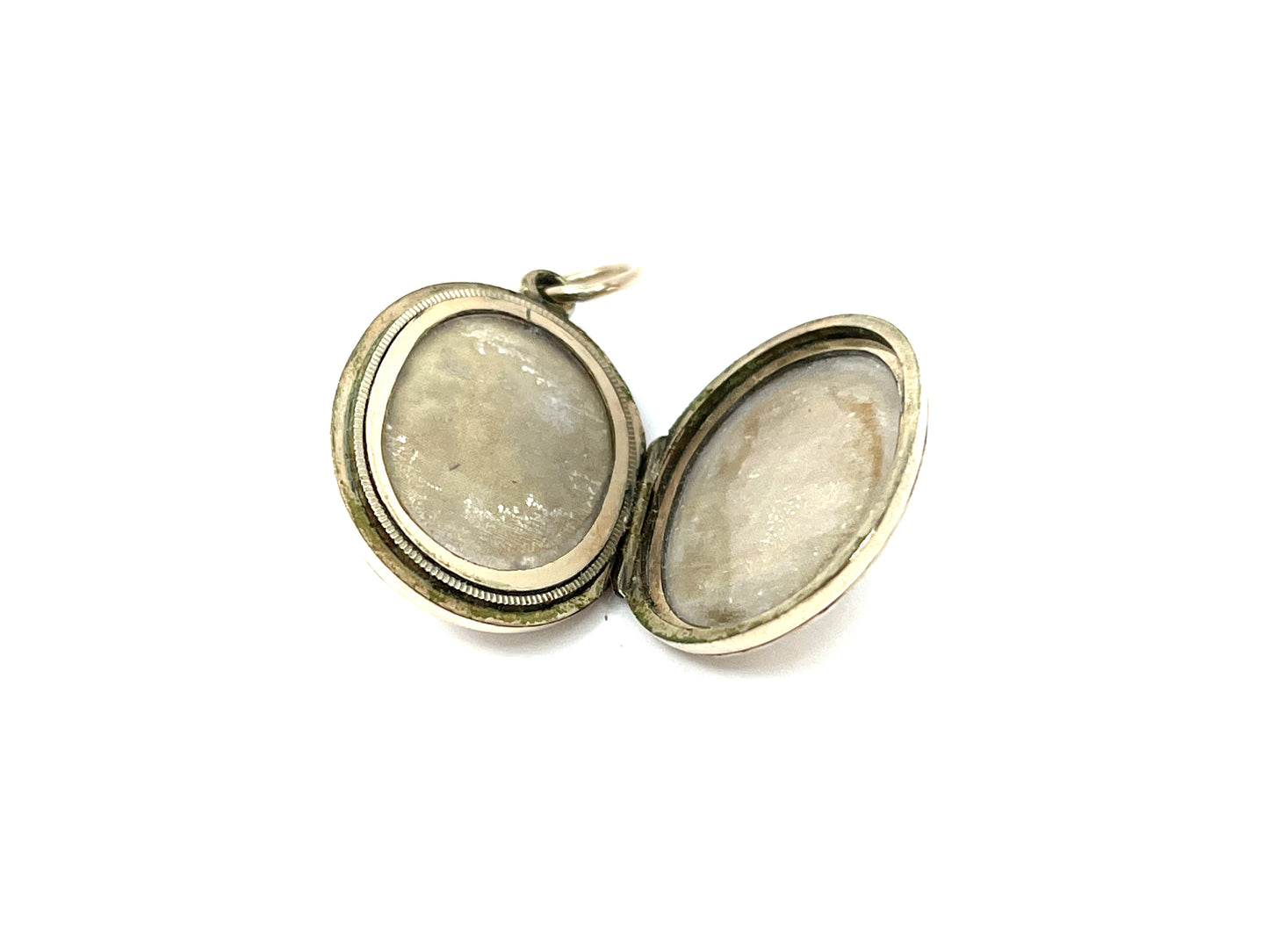 antique-victorian-9ct-gold-locket-c-1880